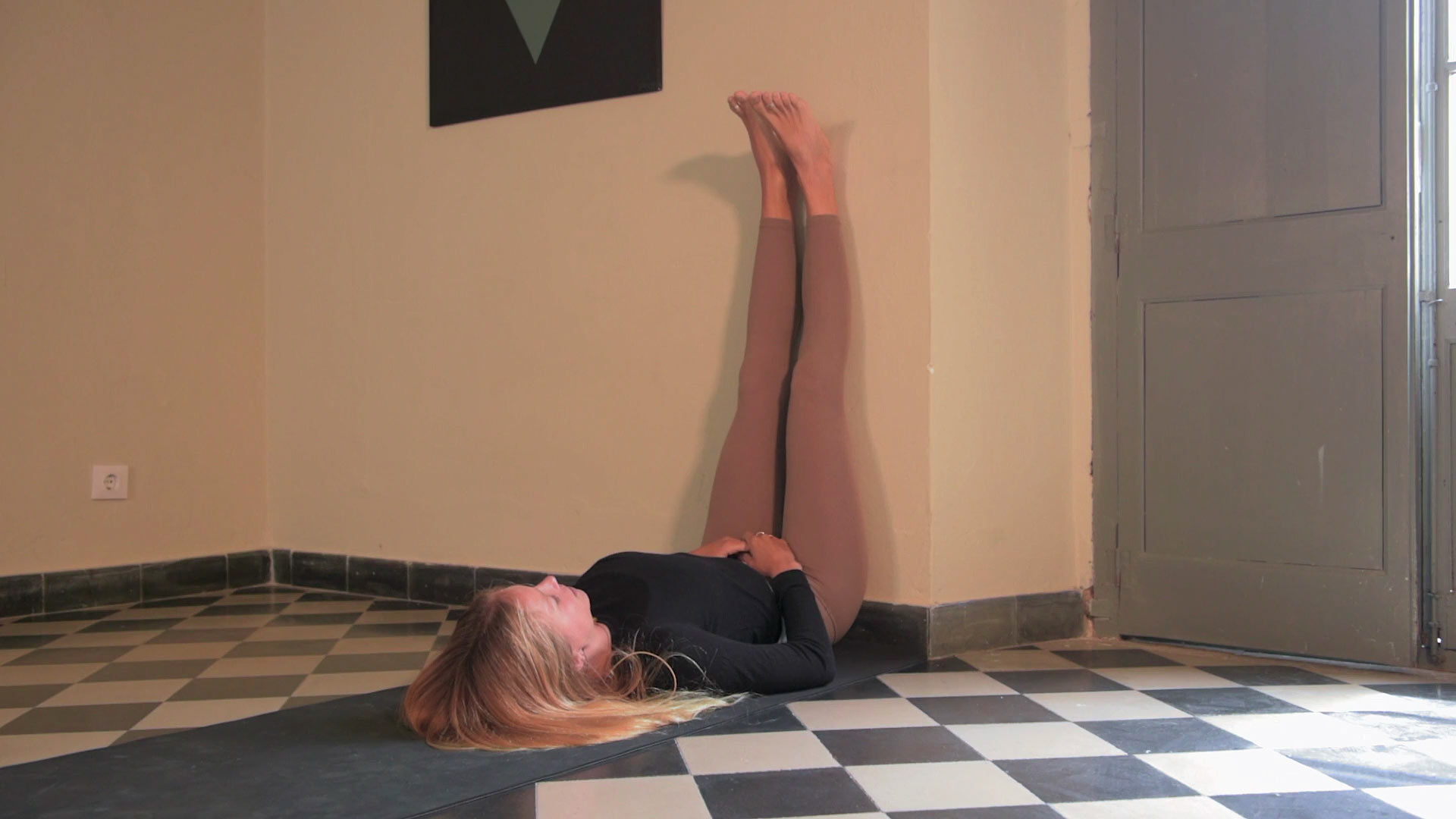 SÓLO NECESITAS LA PARED
