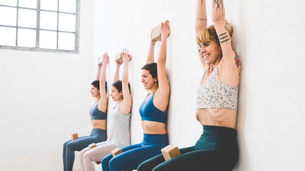 Yoga integral: una clase de yoga completa