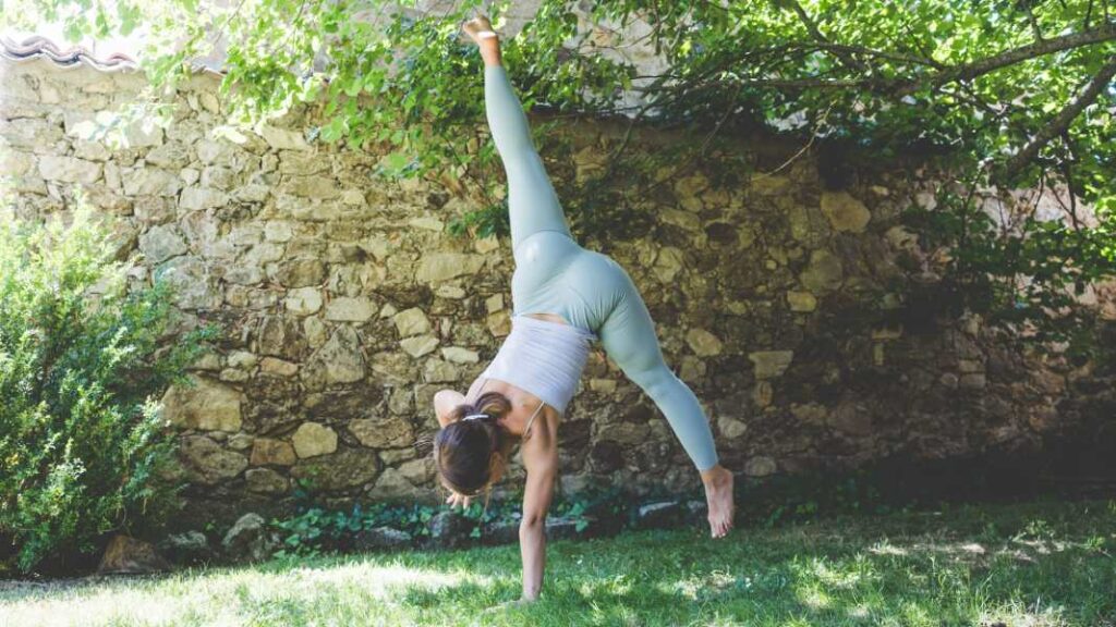 clase de yoga en Madrid para principiantes, intermedio y avanzado