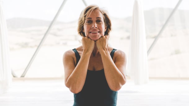 Yoga facial. Boca mandibula y cuello-small