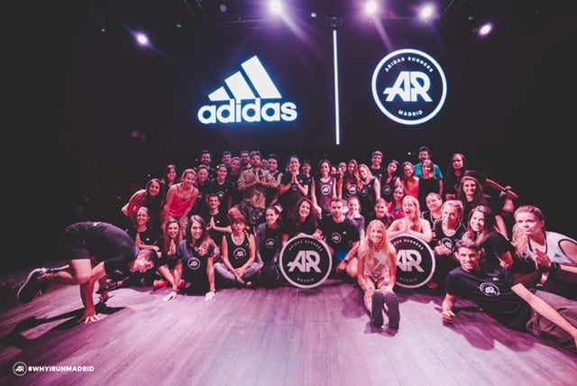 famosos y deportistas yoga