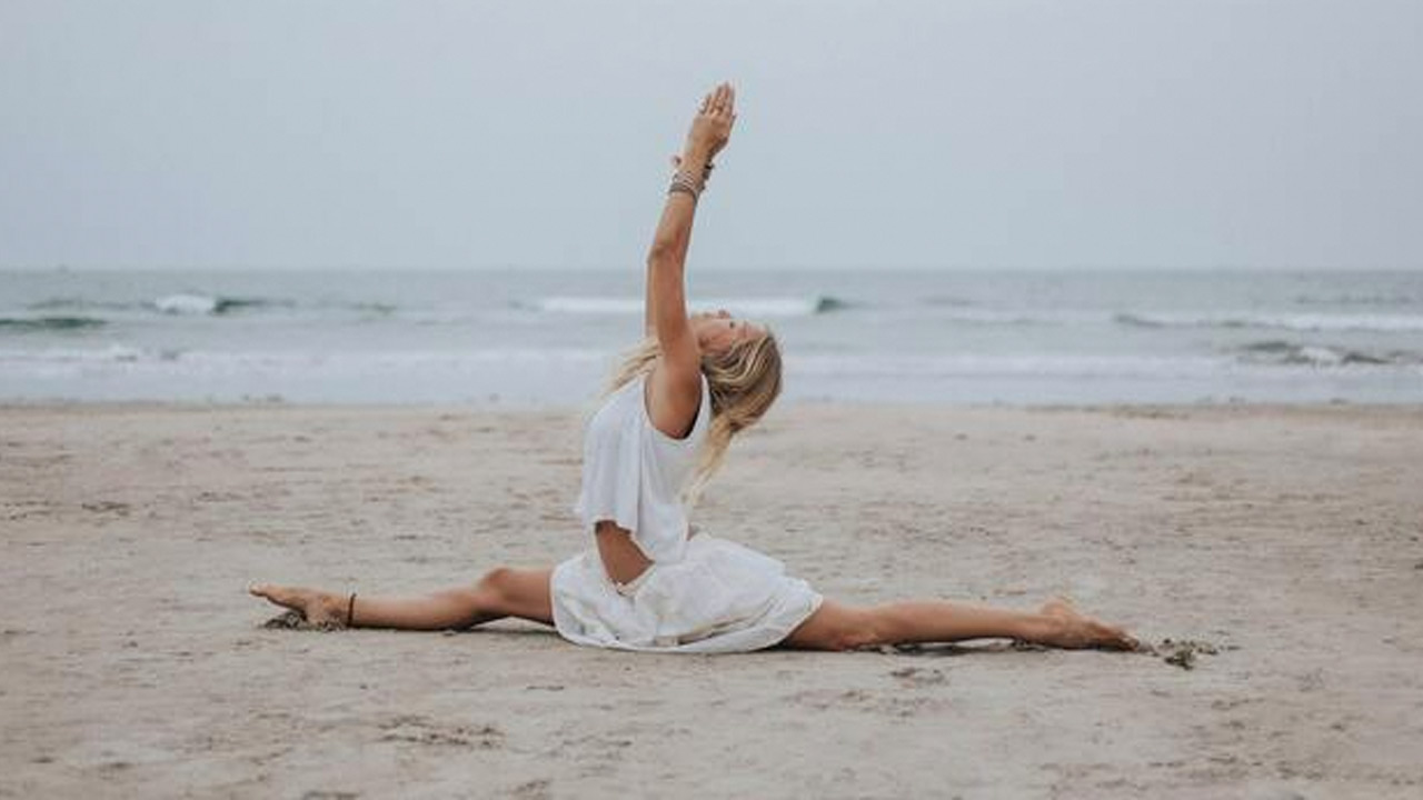 Hanumanasana - postura del espagat o del mono